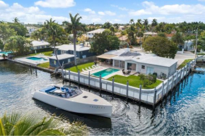 Modern Riviera Dream 3 Bedroom 3 Bathrooms steps from Las Olas beach Heated Pool Last Minute Availability